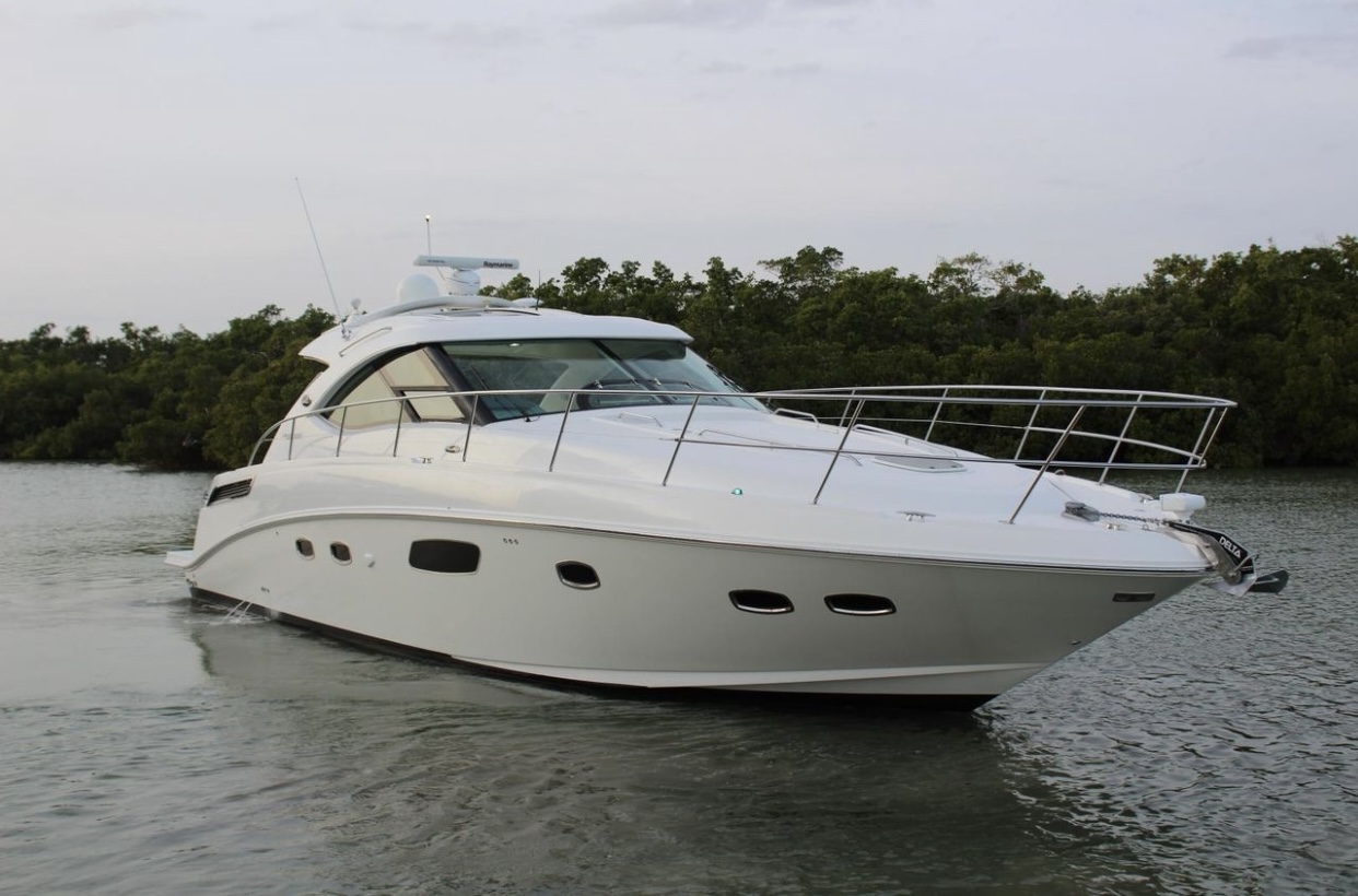 Sea Ray 470 Sundancer Sport Yacht